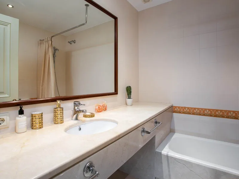 Elegant Villa with Panoramic Views, Garden and Pool in Sant Andreu de Llavaneres, Barcelona