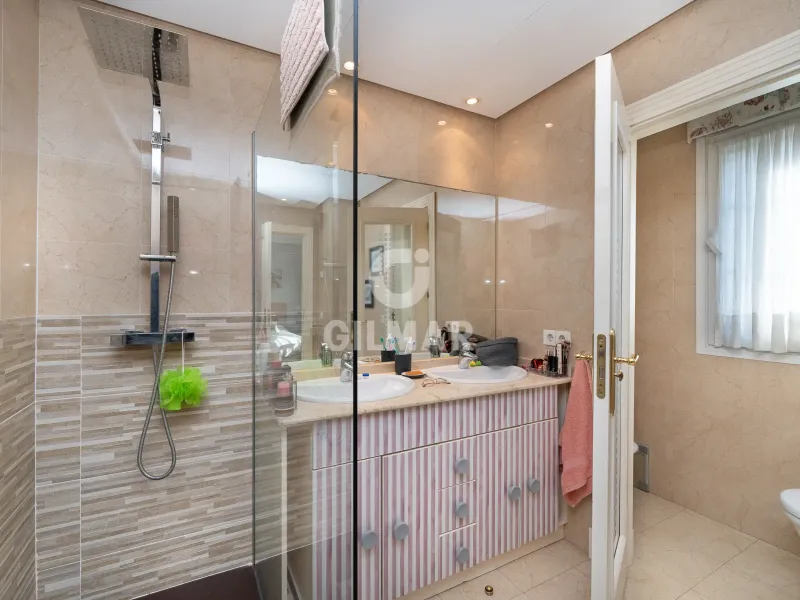 Townhouse in Conde Orgaz - Madrid