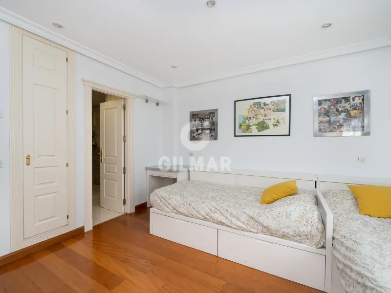 Townhouse in Conde Orgaz - Madrid