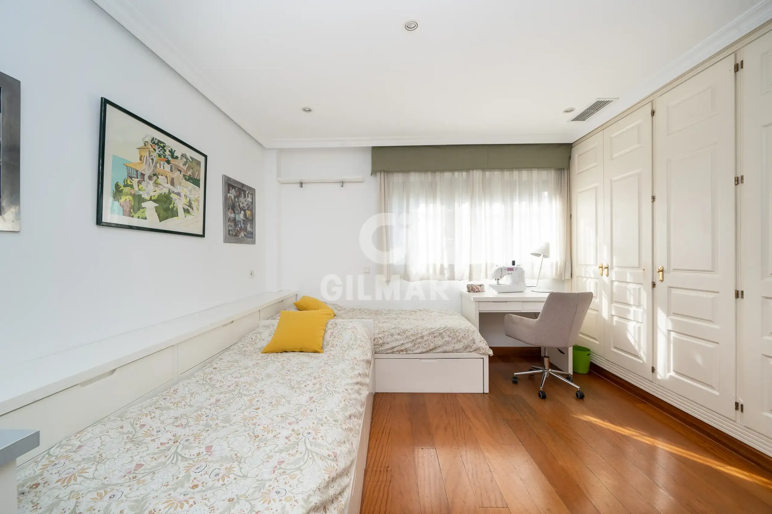 Townhouse in Conde Orgaz - Madrid