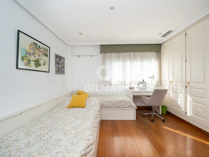 Townhouse in Conde Orgaz - Madrid