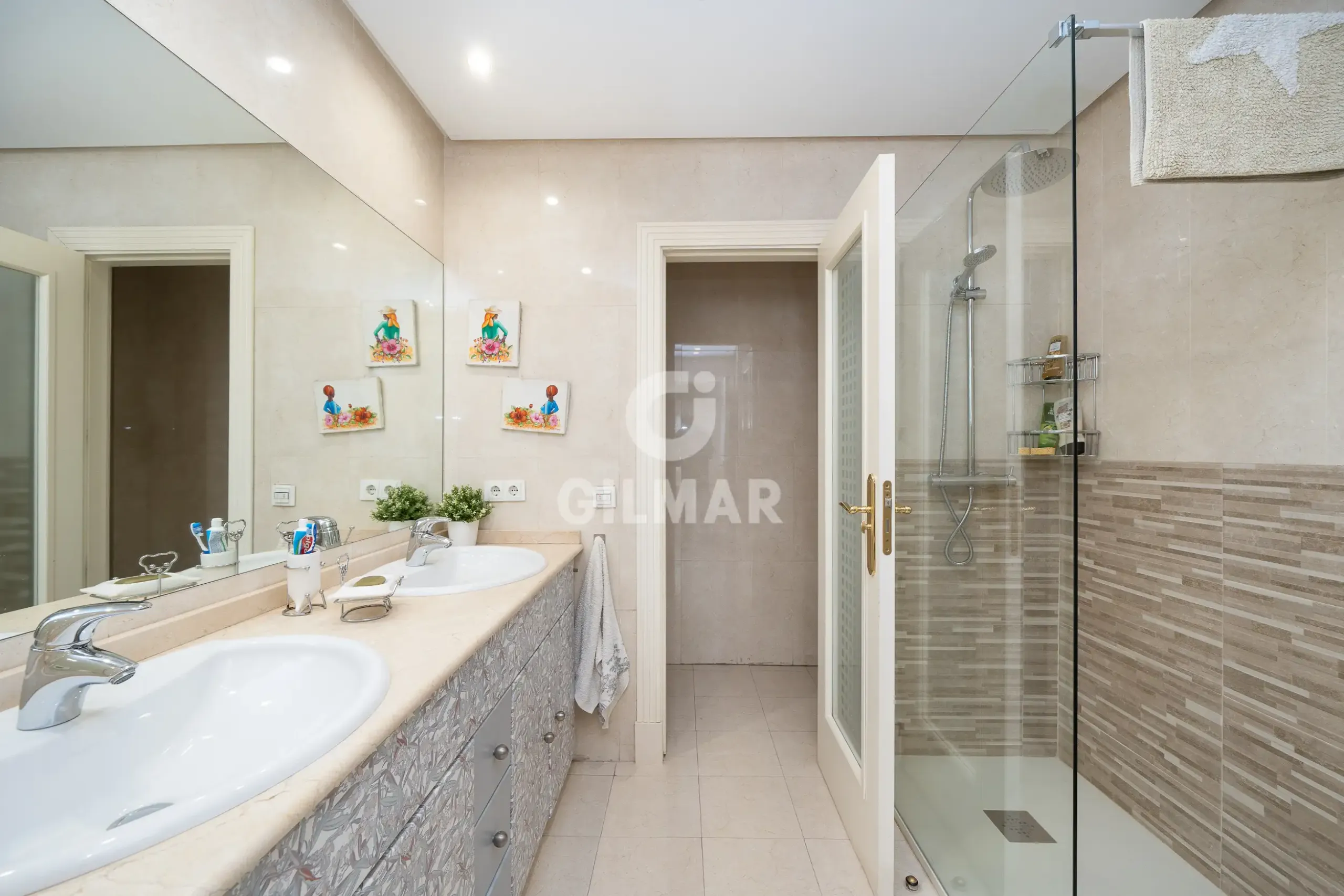 Townhouse in Conde Orgaz - Madrid