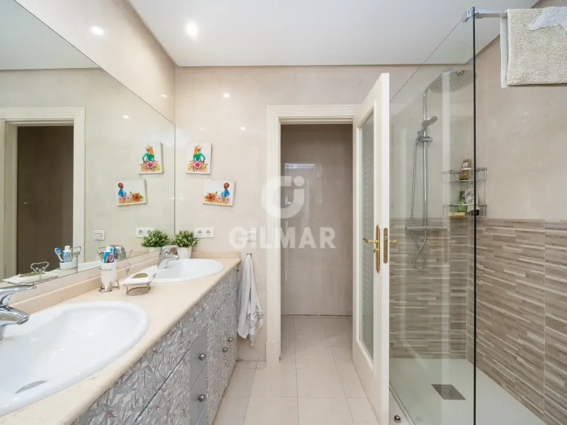 Townhouse in Conde Orgaz - Madrid