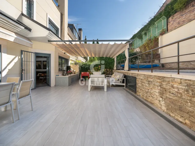 Townhouse in Conde Orgaz - Madrid