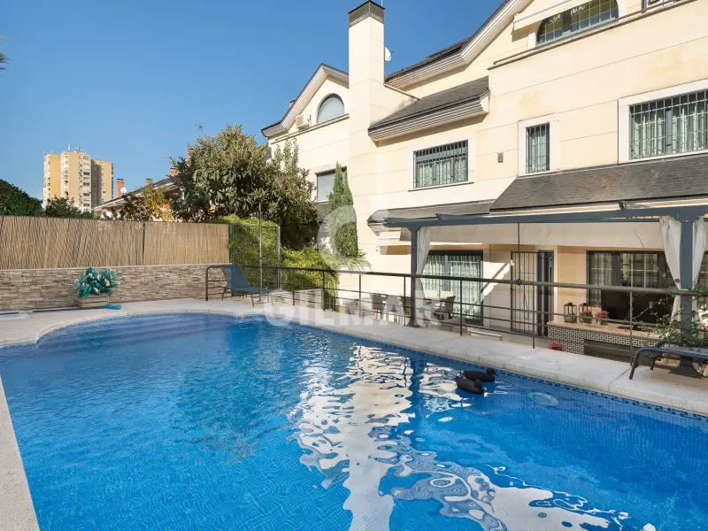 Townhouse in Conde Orgaz - Madrid