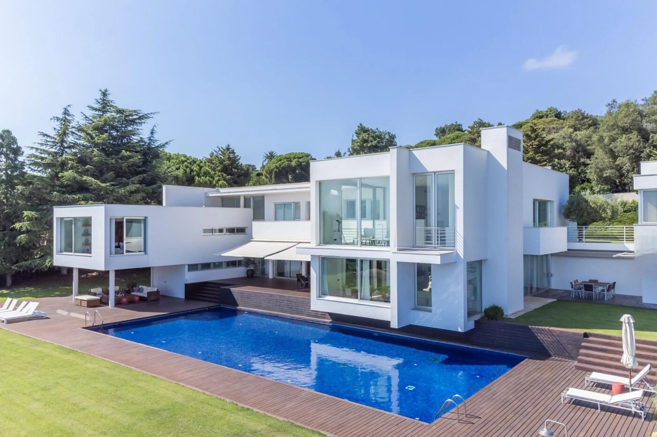 Exclusiva villa de lujo con vistas panorámicas al mar en Sant Andreu de Llavaneres, Barcelona