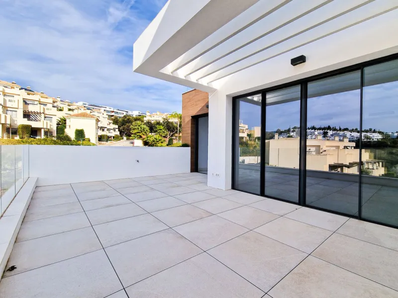 Urb. Artola Homes!!! Discover the charm of this 2-bedroom luxury apartment nestled in the coveted enclave of Artola, just a delightful 20-minute stroll from the beach. The main allure of this residence lies in its prime location in a luxury complex boasti