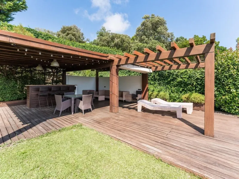 Exclusiva villa de lujo con vistas panorámicas al mar en Sant Andreu de Llavaneres, Barcelona