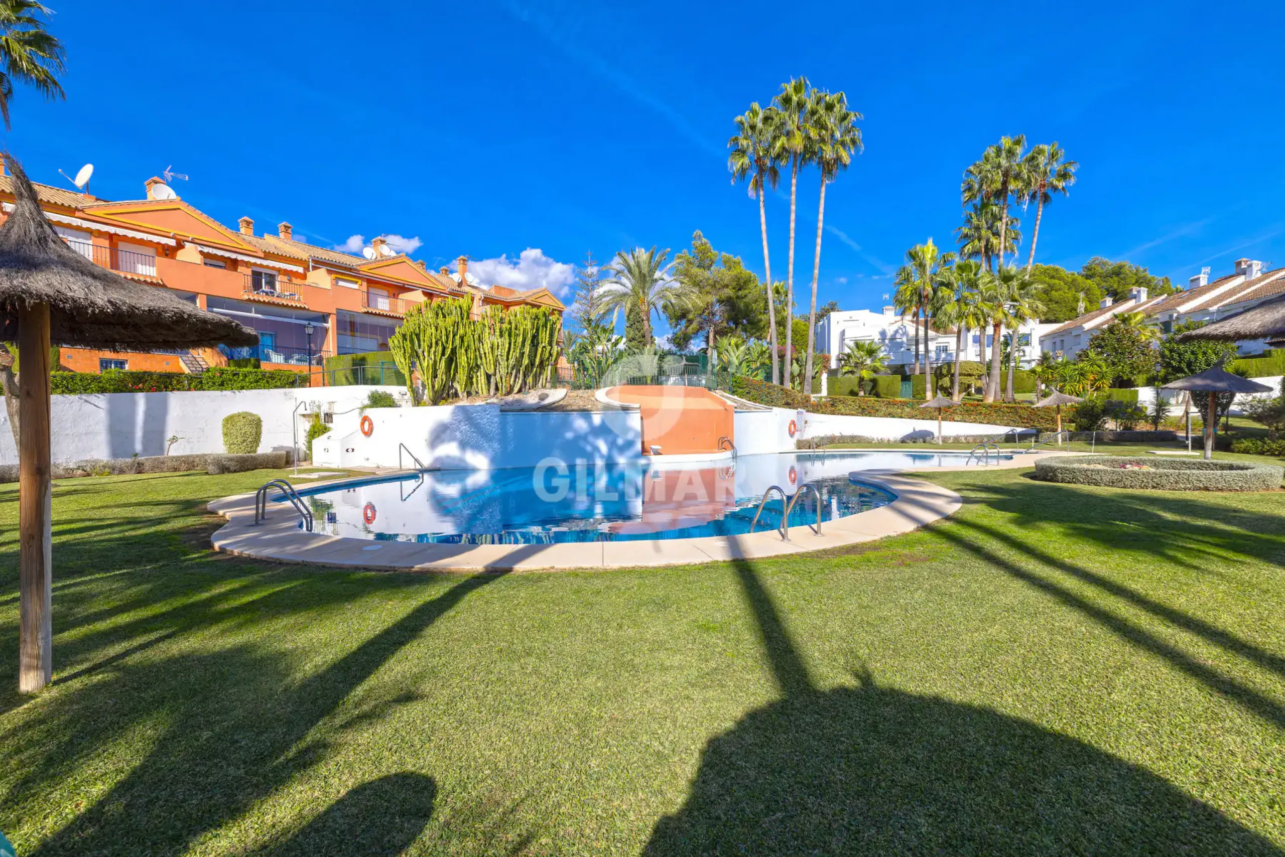 Townhouse in Estepona Este - Málaga