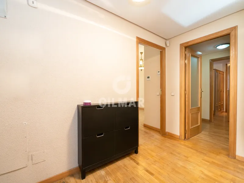 Apartment in Alameda de Osuna - Madrid