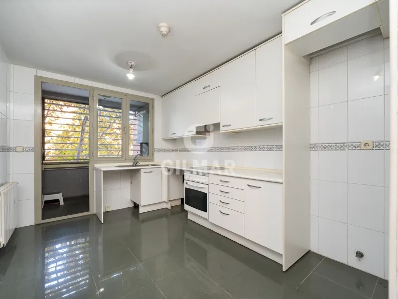 Apartment in Alameda de Osuna - Madrid