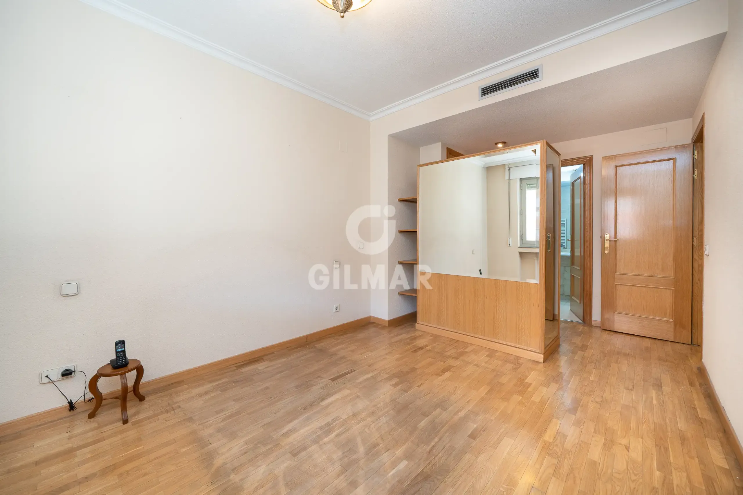 Apartment in Alameda de Osuna - Madrid