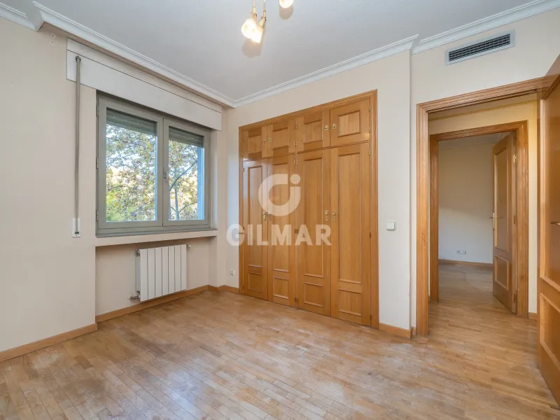 Apartment in Alameda de Osuna - Madrid