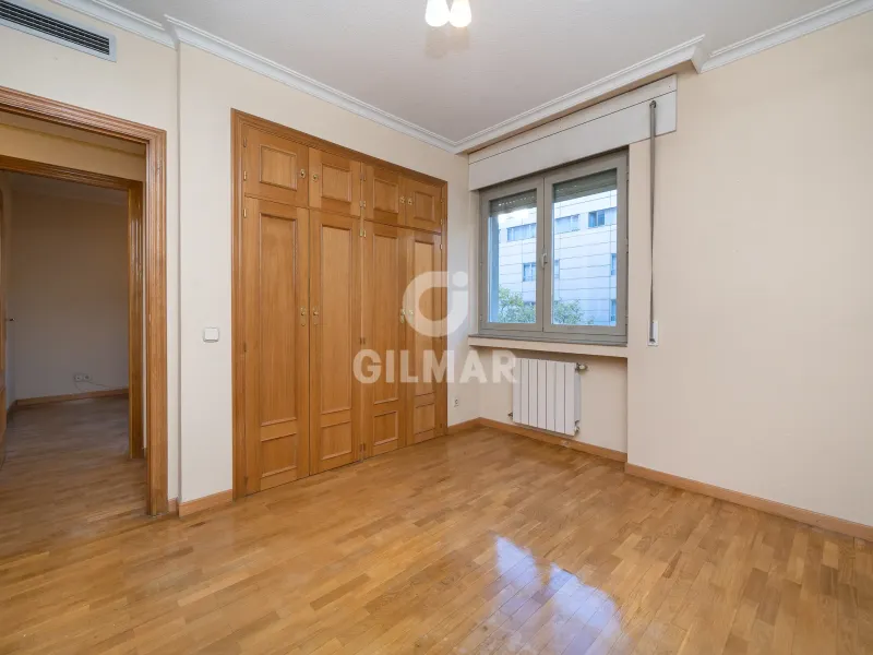 Apartment in Alameda de Osuna - Madrid