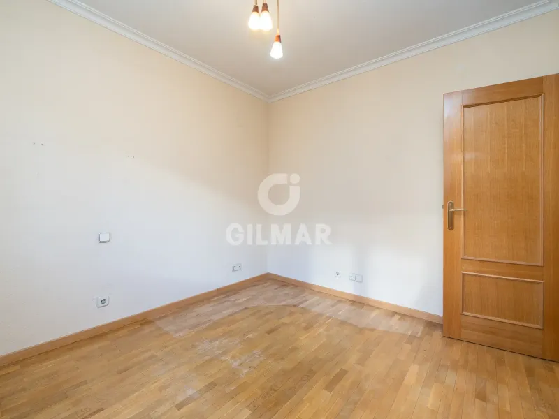 Apartment in Alameda de Osuna - Madrid