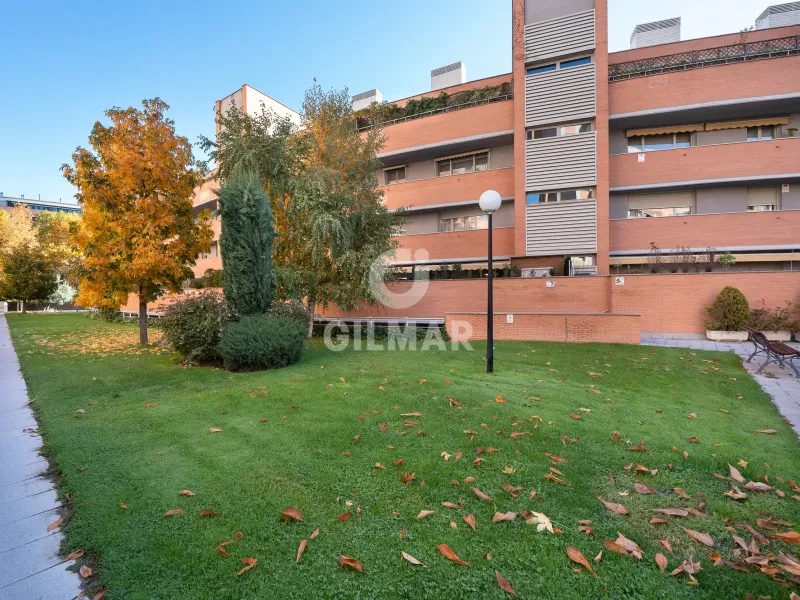 Apartment in Alameda de Osuna - Madrid