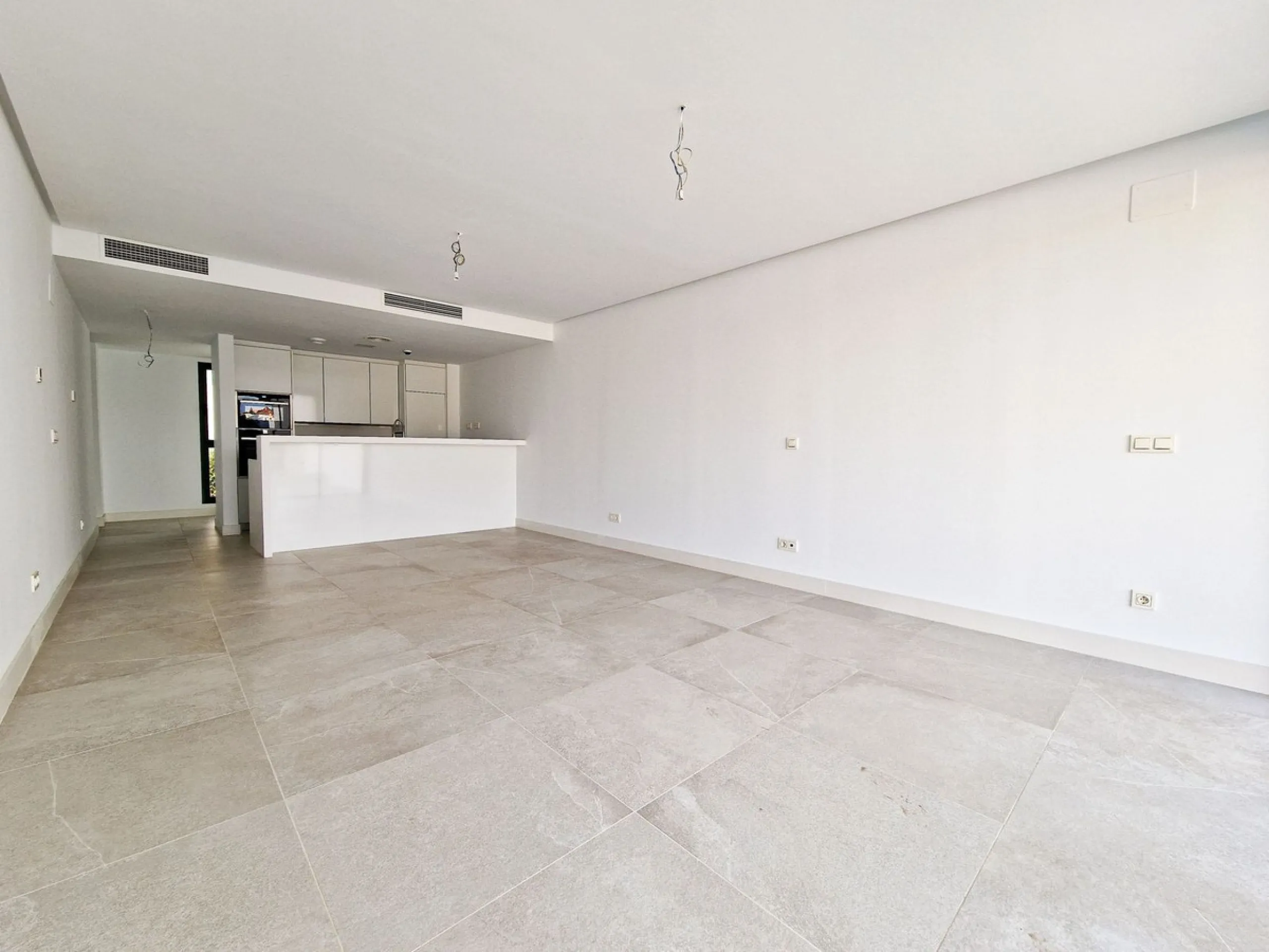 Apartment - Duplex в продаже в Marbella, Málaga. В доме 2 спален и 2 ванных комнат. Площадь дома 138 м²