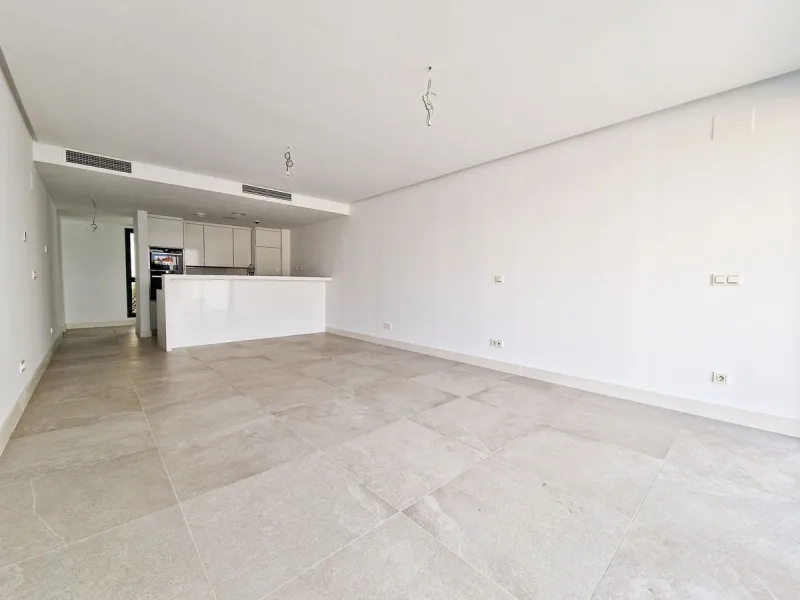 Apartment - Duplex в продаже в Marbella, Málaga. В доме 2 спален и 2 ванных комнат. Площадь дома 138 м²
