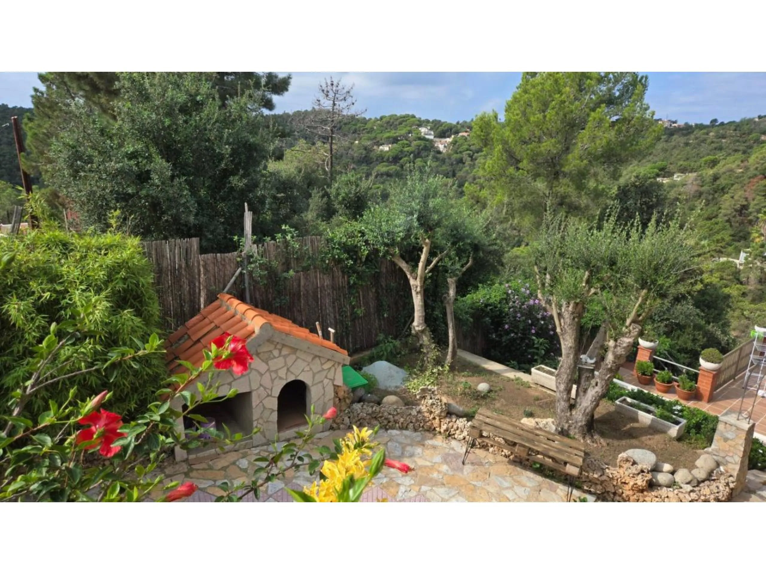Beautiful Renovated House with Private Pool and Independent Apartments in Mont Lloret, Costa Brava