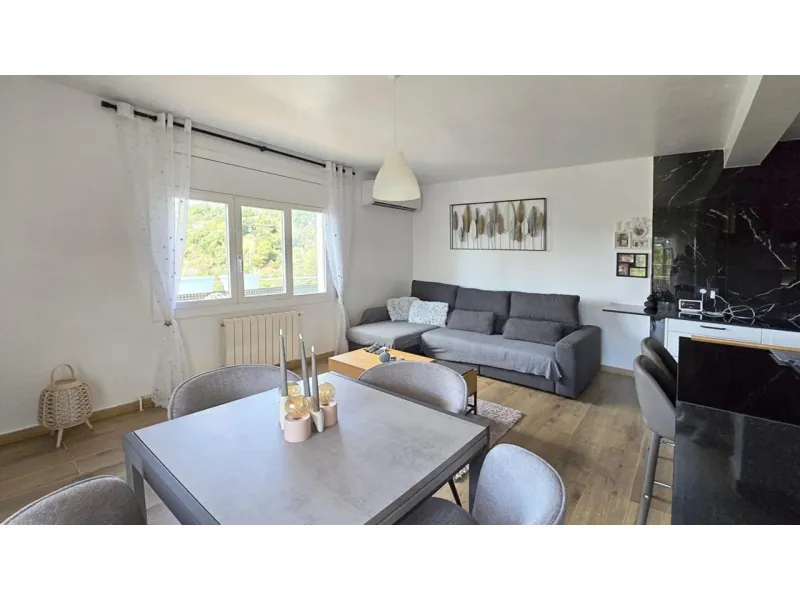 Beautiful Renovated House with Private Pool and Independent Apartments in Mont Lloret, Costa Brava