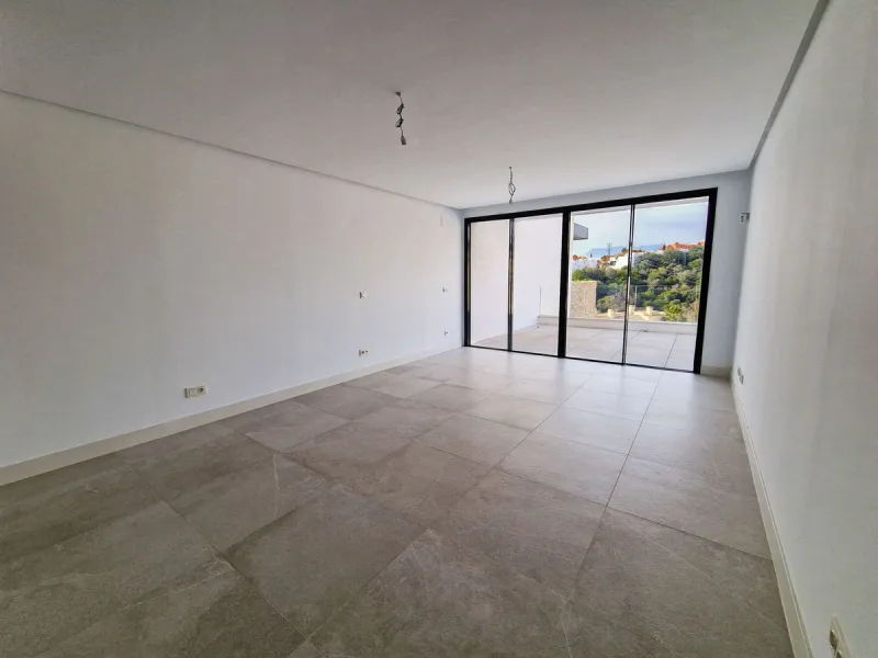 Apartment - Duplex в продаже в Marbella, Málaga. В доме 2 спален и 2 ванных комнат. Площадь дома 138 м²