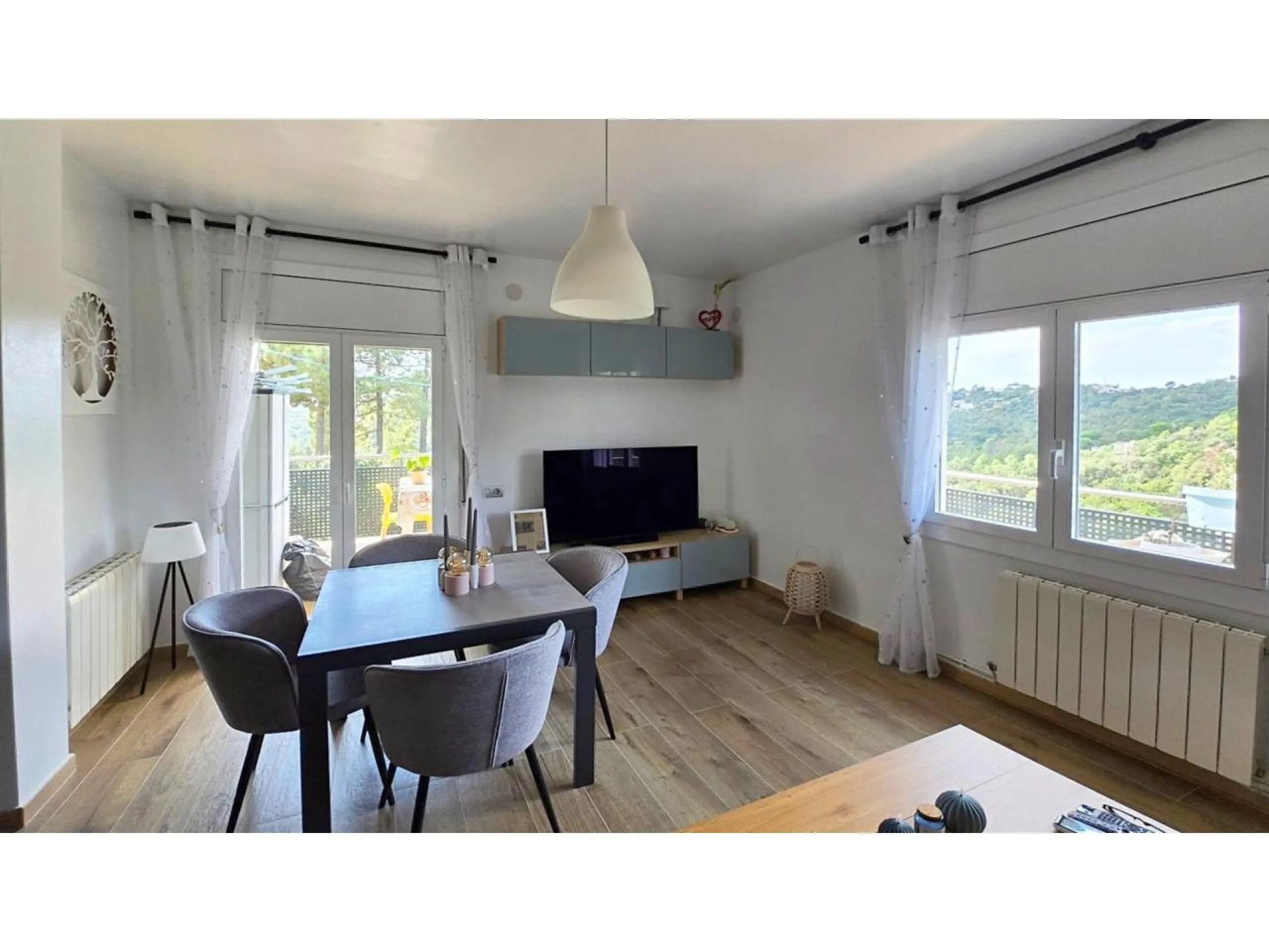 Beautiful Renovated House with Private Pool and Independent Apartments in Mont Lloret, Costa Brava