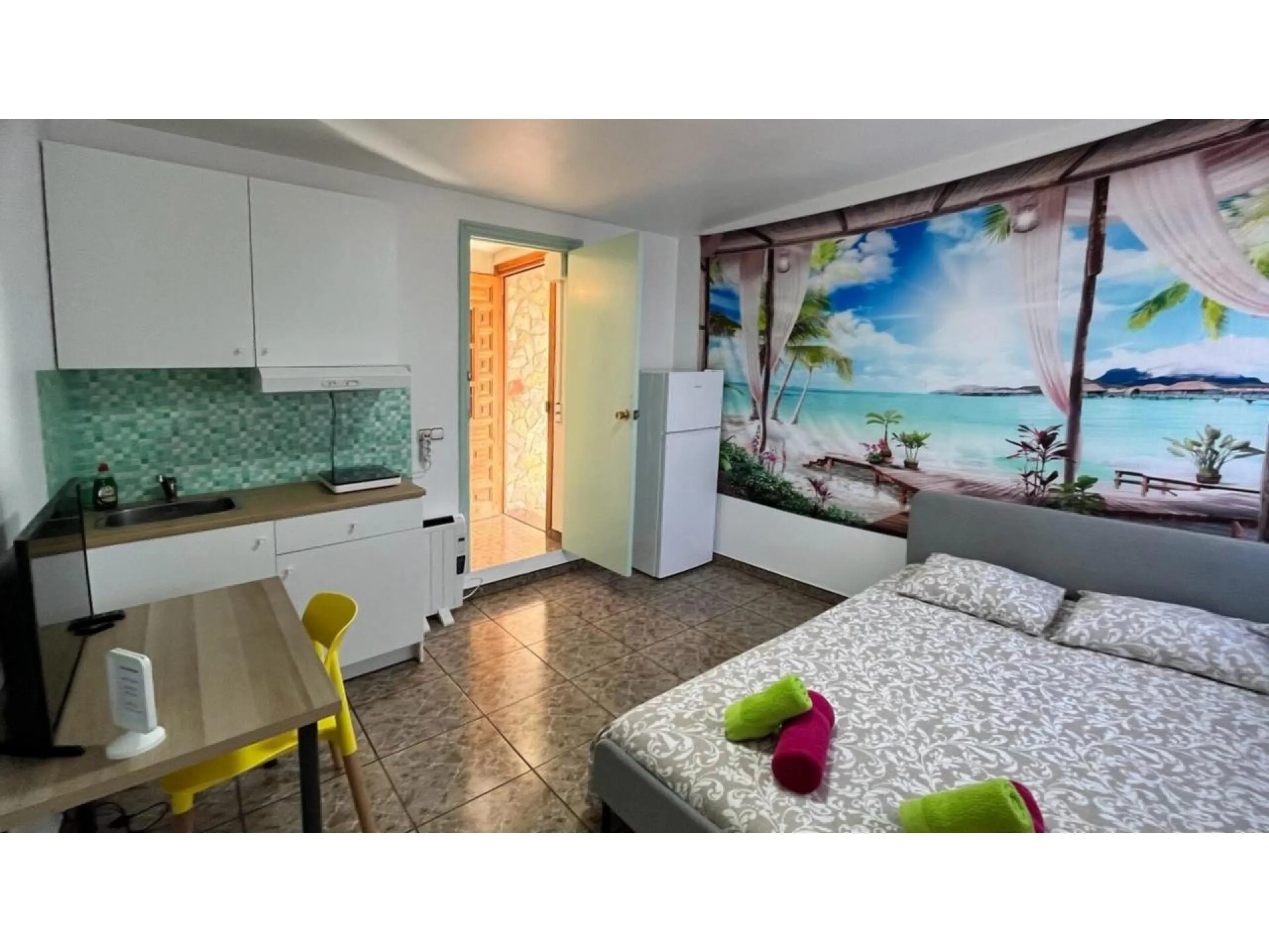 Beautiful Renovated House with Private Pool and Independent Apartments in Mont Lloret, Costa Brava