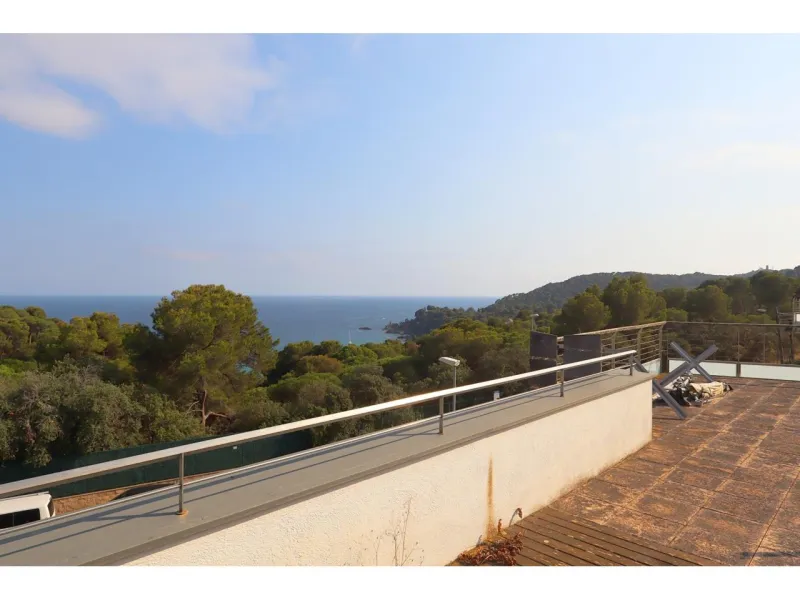 Penthouse with Sea Views in Fenals–Santa Clotilde, Lloret de Mar, Costa Brava
