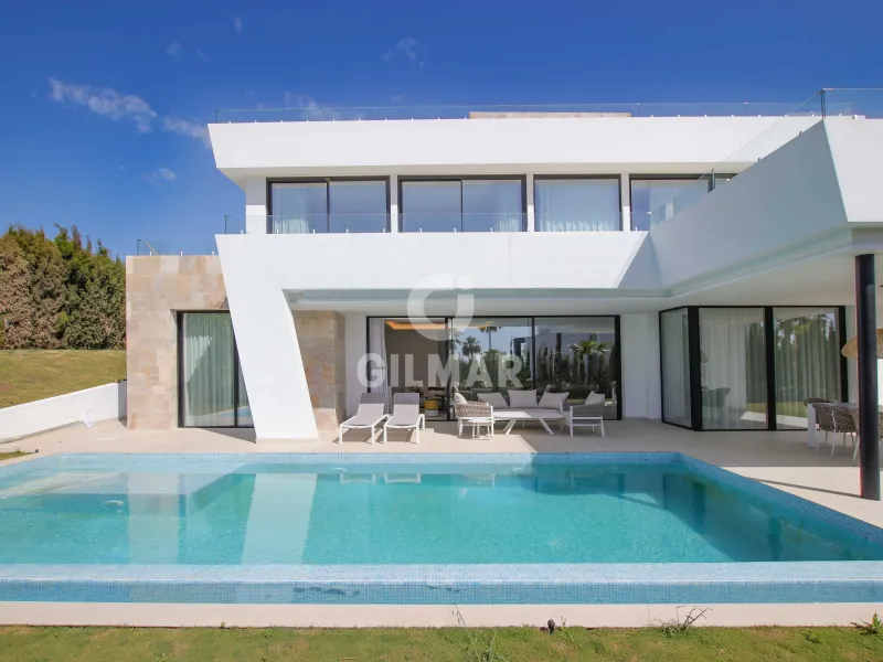 Villa in Estepona Oeste - Málaga