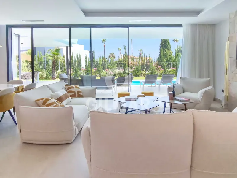 Villa in Estepona Oeste - Málaga