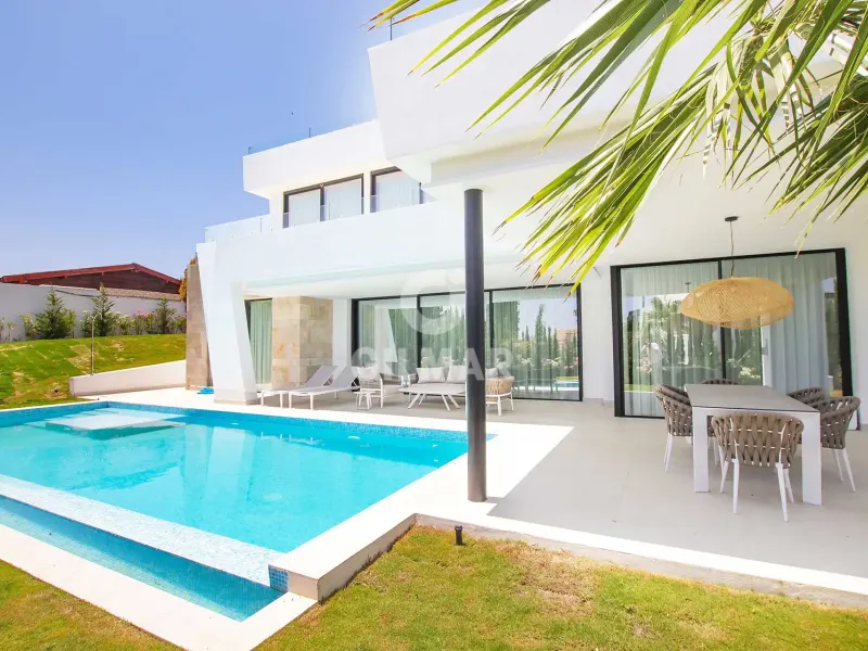 Villa in Estepona Oeste - Málaga