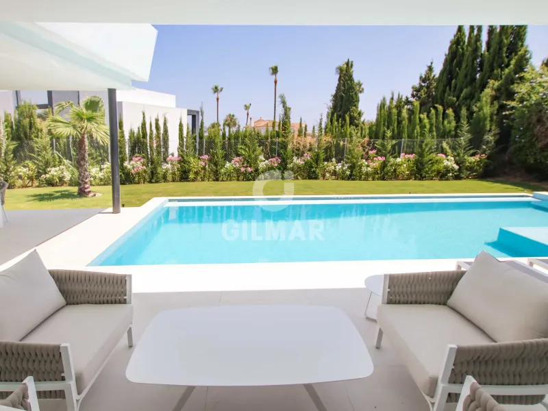 Villa in Estepona Oeste - Málaga