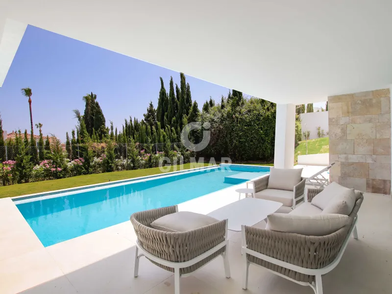 Villa in Estepona Oeste - Málaga