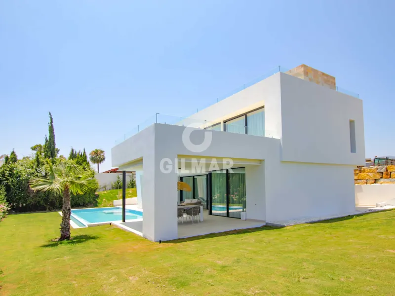 Villa in Estepona Oeste - Málaga