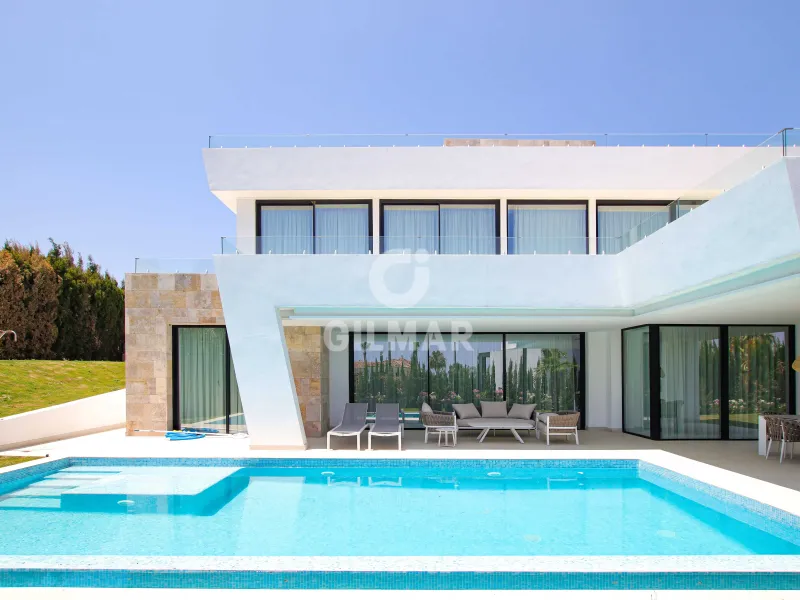 Villa in Estepona Oeste - Málaga