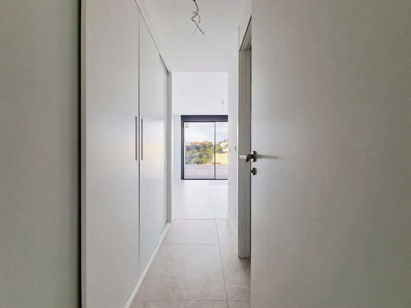 Apartment - Duplex в продаже в Marbella, Málaga. В доме 2 спален и 2 ванных комнат. Площадь дома 138 м²