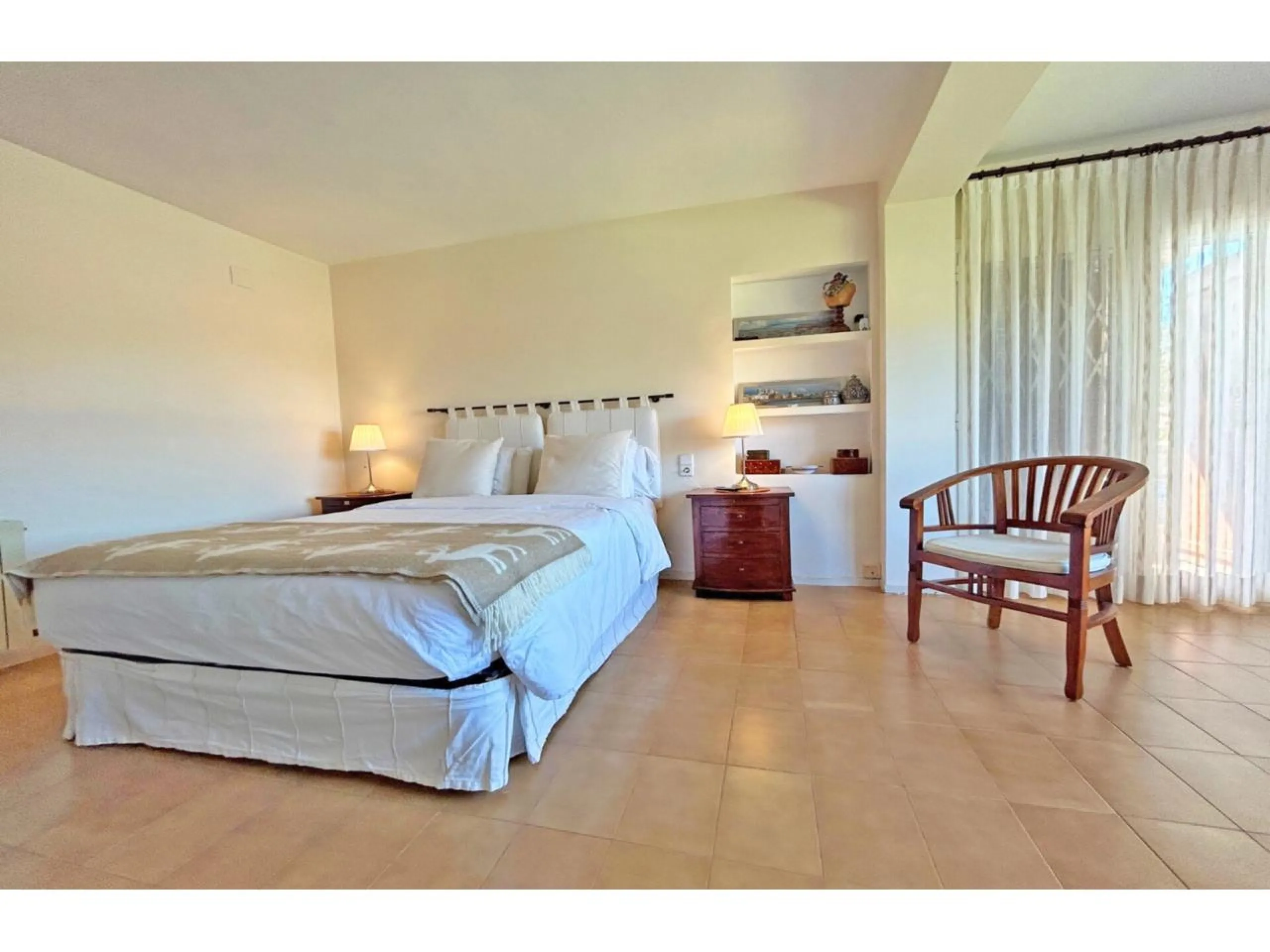 Magnífica casa con jardín y piscina en Cala Canyelles, Lloret de Mar, Costa Brava