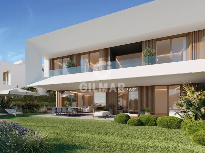 Semi-detached house in Estepona Este - Málaga