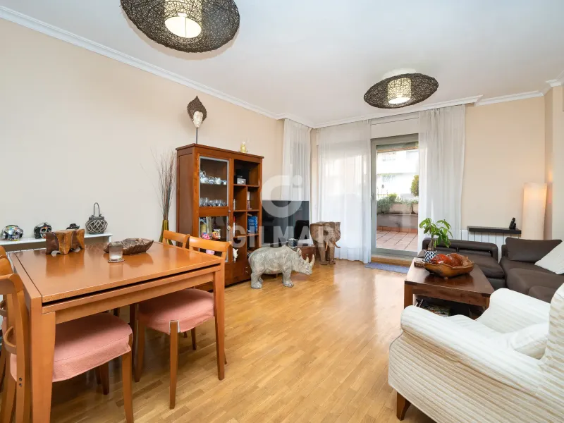Ground floor apartment in Alameda de Osuna - Madrid