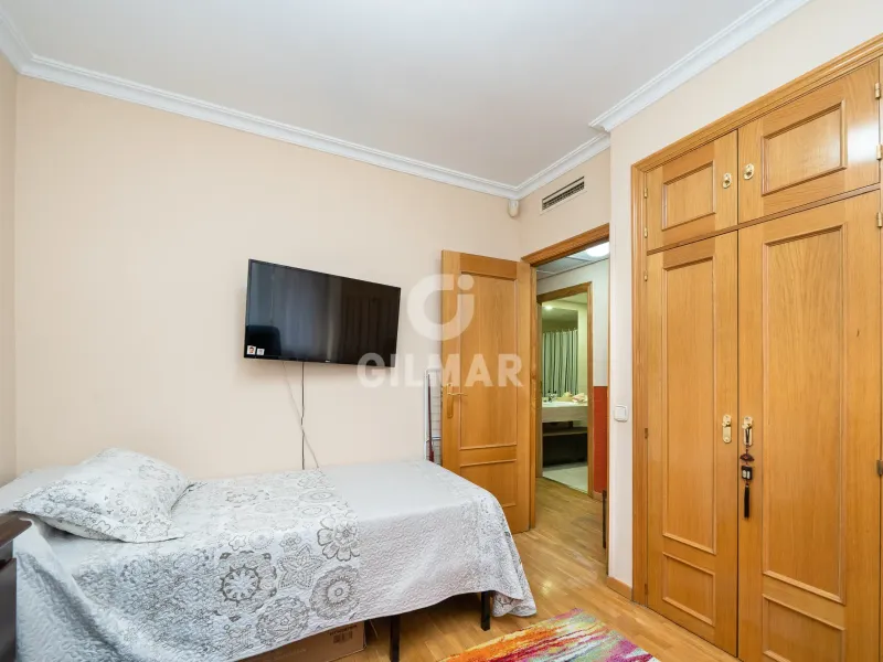 Ground floor apartment in Alameda de Osuna - Madrid