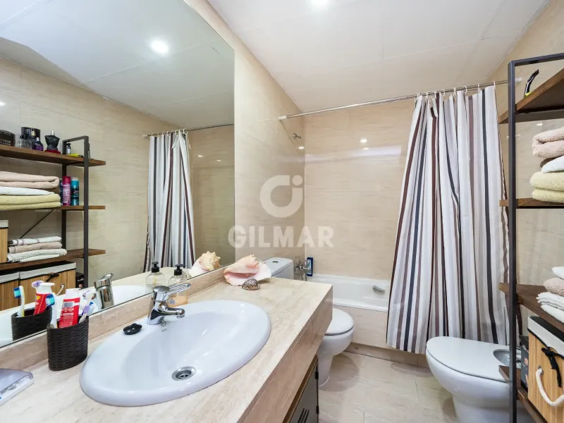 Ground floor apartment in Alameda de Osuna - Madrid