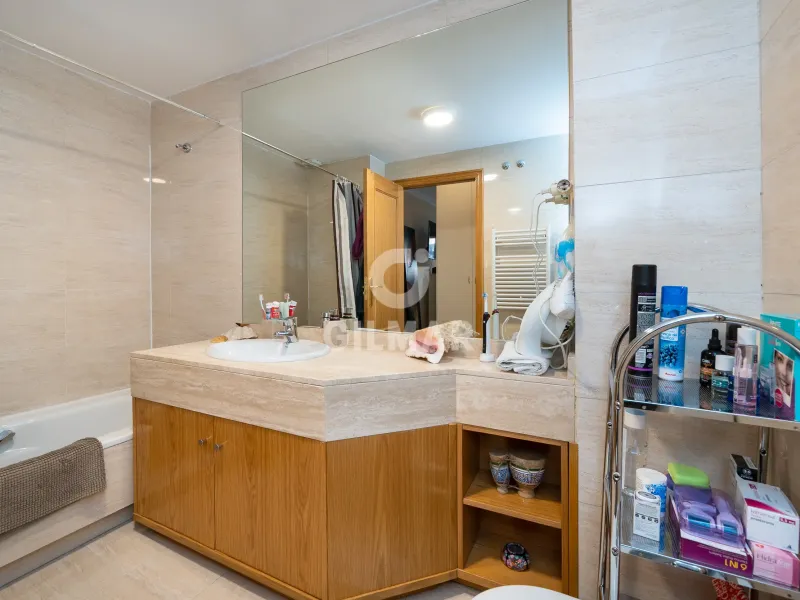 Ground floor apartment in Alameda de Osuna - Madrid