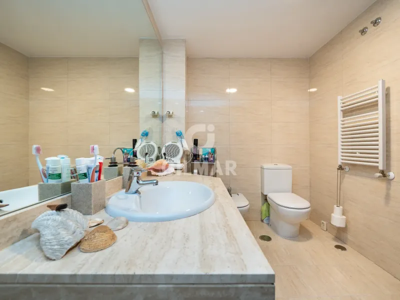 Ground floor apartment in Alameda de Osuna - Madrid