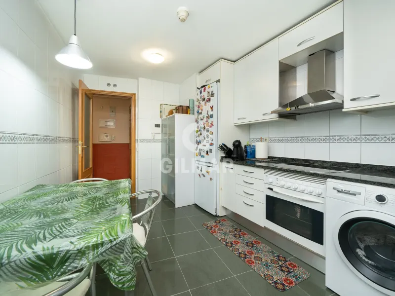 Ground floor apartment in Alameda de Osuna - Madrid