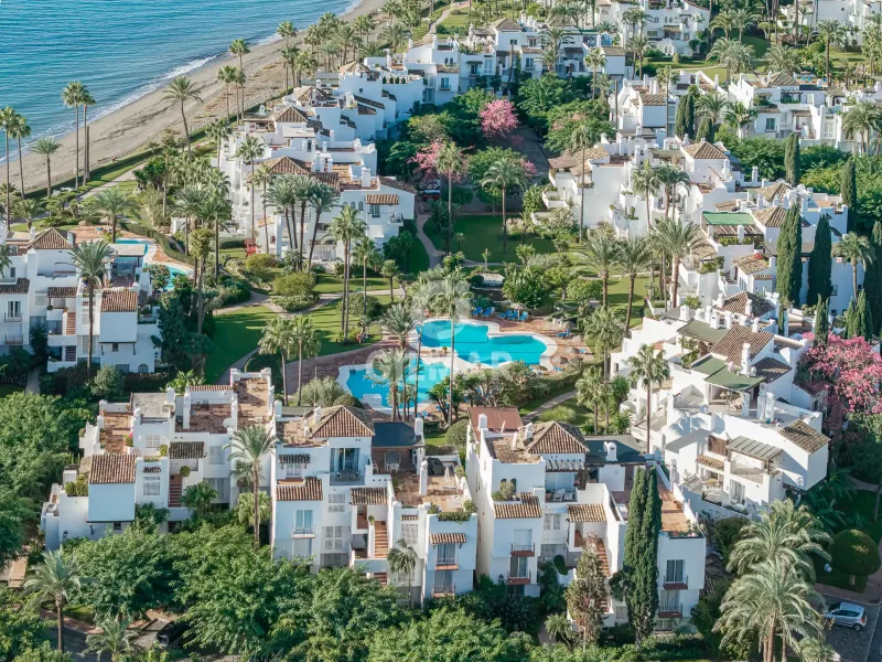 Apartment in Estepona Este - Málaga