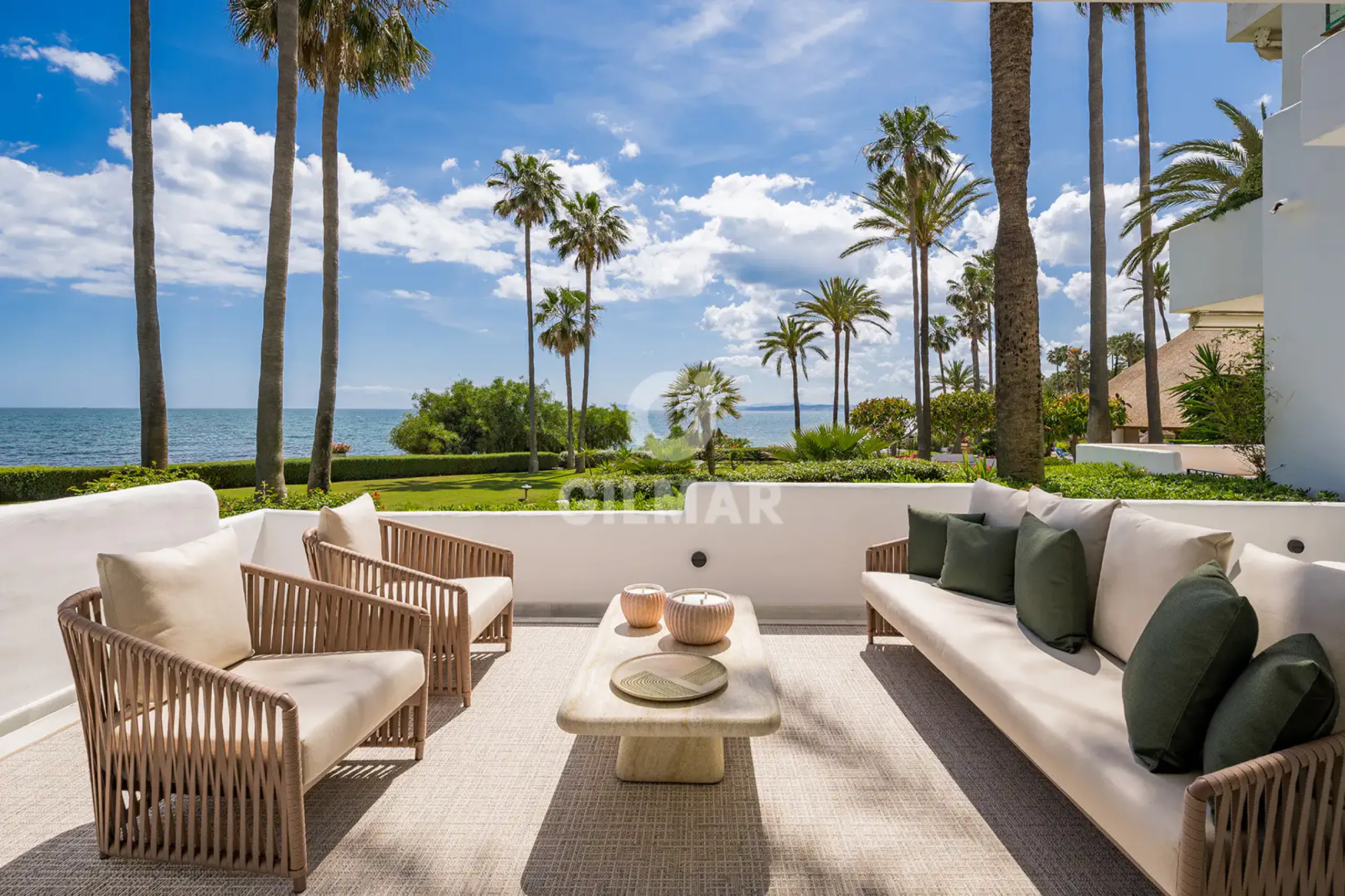 Apartment in Estepona Este - Málaga