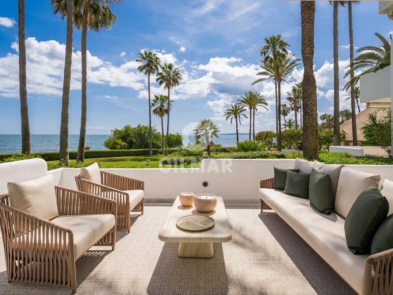 Apartment in Estepona Este - Málaga