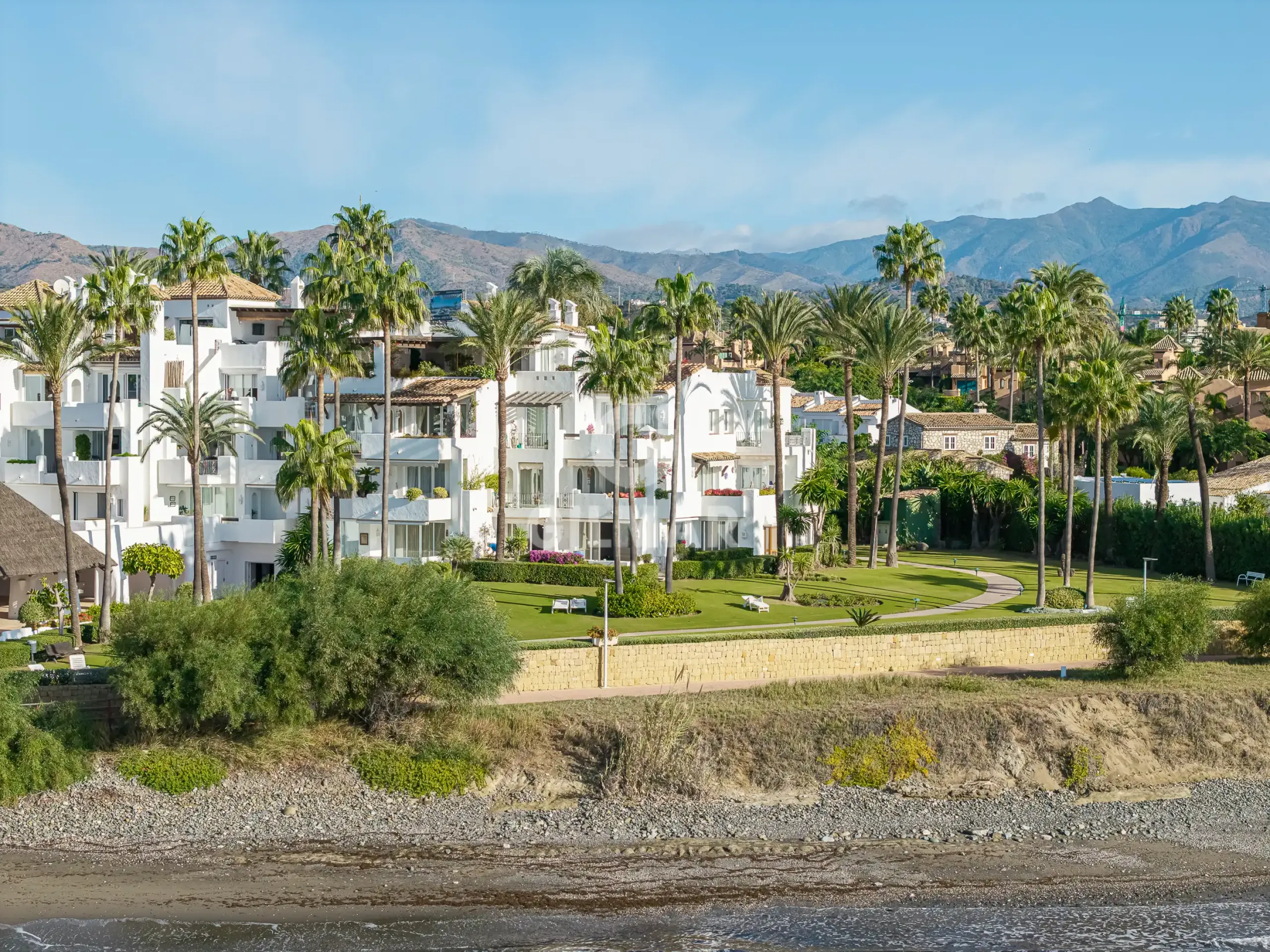 Apartment in Estepona Este - Málaga