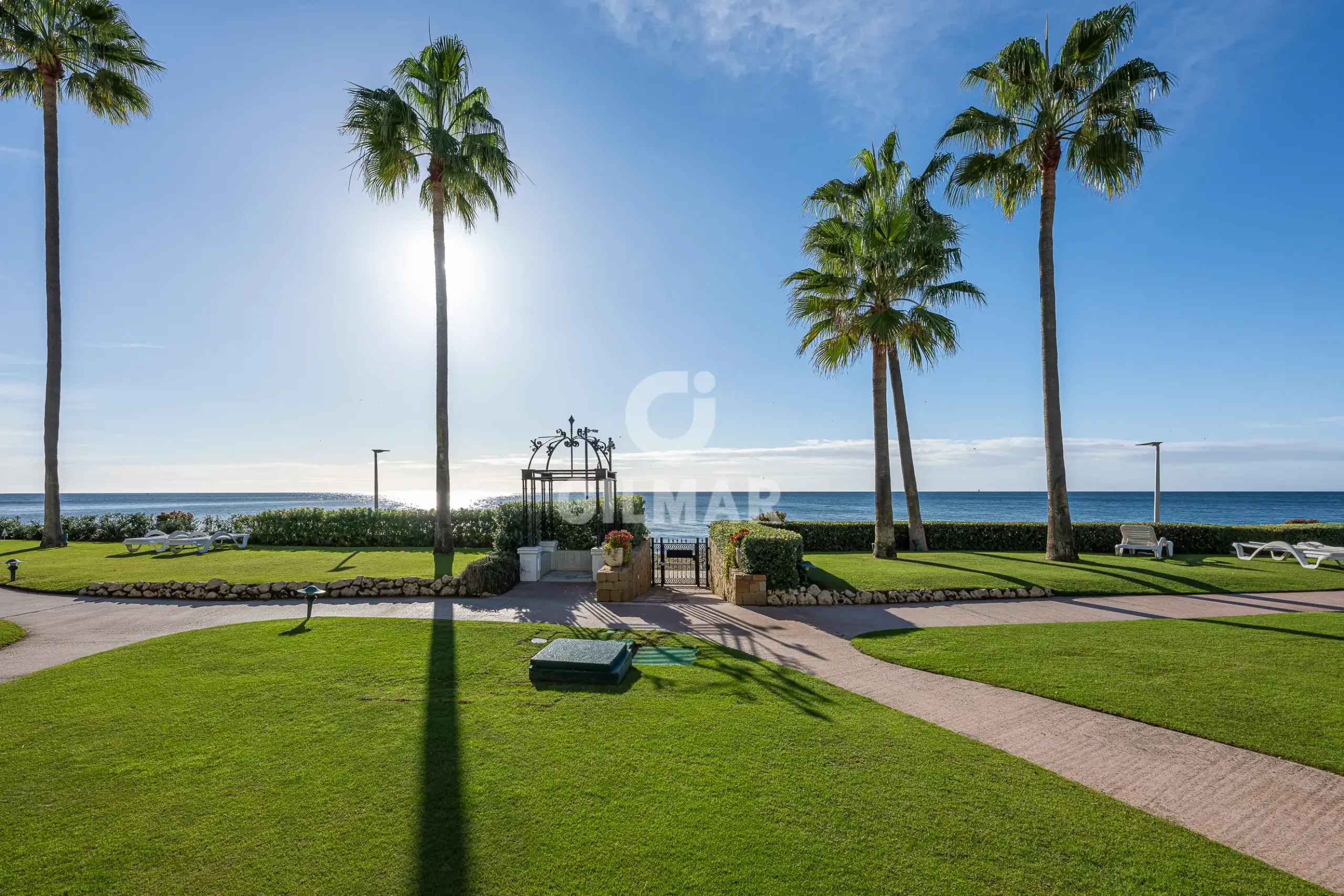 Apartment in Estepona Este - Málaga