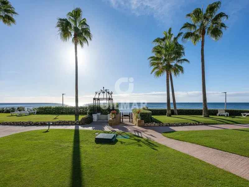 Apartment in Estepona Este - Málaga